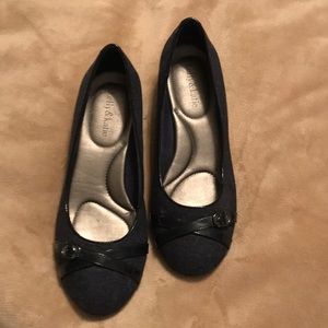 Navy Blue Round Toe Wedges! Too Cute!